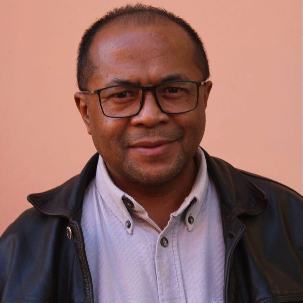 Mamy RAMAROSAONA Gros oeuvre-VRD-Corps d’état secondaire